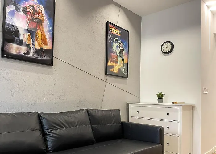 Apartment Hill Valley *